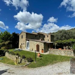 5 bedroom house with pool for sale near Cortona Tuscany (16)