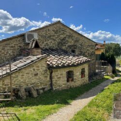 5 bedroom house with pool for sale near Cortona Tuscany (21)