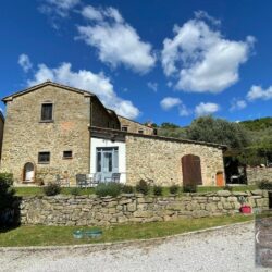 5 bedroom house with pool for sale near Cortona Tuscany (22)