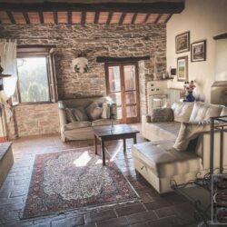 5 bedroom house with pool for sale near Cortona Tuscany (28)