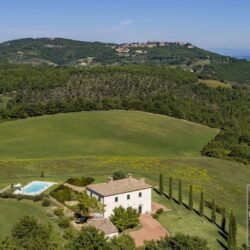 Beautiful Villa for sale near Montepulciano Tuscany (1)
