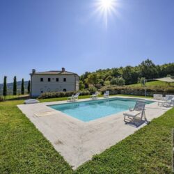 Beautiful Villa for sale near Montepulciano Tuscany (2)