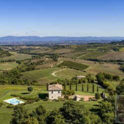Beautiful Villa for sale near Montepulciano Tuscany (30)