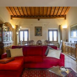 Beautiful Villa for sale near Montepulciano Tuscany (38)