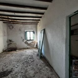 Farmhouse to restore near Lajatico Tuscany (2)