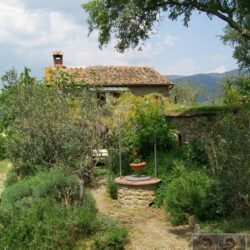 Charming House with Pool for sale near Cortona Tuscany (18)