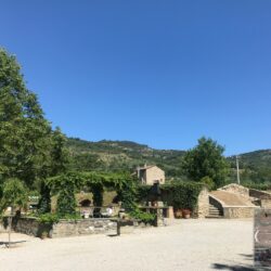 Farmhouse for sale with pool near Cortona, Tuscany (10)