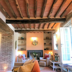 Farmhouse for sale with pool near Cortona, Tuscany (25)