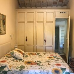 Farmhouse for sale with pool near Cortona, Tuscany (40)