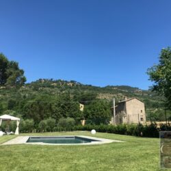 Farmhouse for sale with pool near Cortona, Tuscany (48)