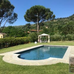 Farmhouse for sale with pool near Cortona, Tuscany (52)