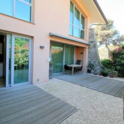 modern villa for sale near the sea Quercianella Livorno Tuscany (7)