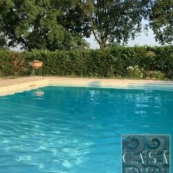 House with pool for sale near Cortona (4)