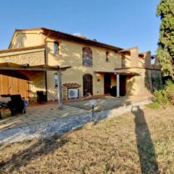 Complex for sale near Lajatico Tuscany (33)