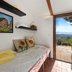 Charming Restored house for sale near Castiglion del lago Umbria Italy (17)