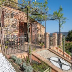 Charming Restored house for sale near Castiglion del lago Umbria Italy (28)