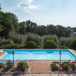 Property with Pool and annex for sale near Perugia Umbria Italy (22)