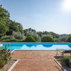 Property with Pool and annex for sale near Perugia Umbria Italy (28)