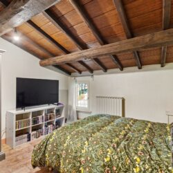 Beautiful Umbrian Farmhouse for sale (41)