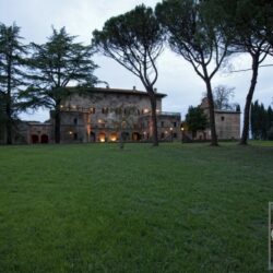 Historic Villa for sale nar Siena, Tuscany (5)