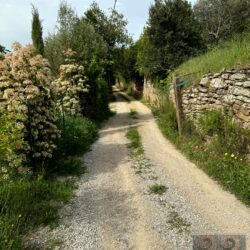 A characterful house for sale near Cortona in Tuscany (20)