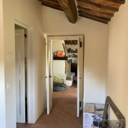 A characterful house for sale near Cortona in Tuscany (41)