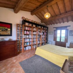 Beautiful apartment for sale on complex near Montalcino Tuscany (10)