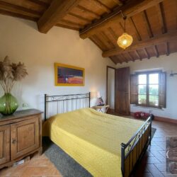 Beautiful apartment for sale on complex near Montalcino Tuscany (12)