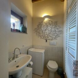 Beautiful apartment for sale on complex near Montalcino Tuscany (18)