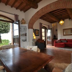 Beautiful apartment for sale on complex near Montalcino Tuscany (2)