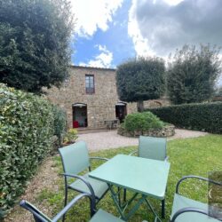 Beautiful apartment for sale on complex near Montalcino Tuscany (21)