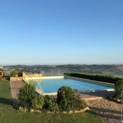 Beautiful apartment for sale on complex near Montalcino Tuscany (36)