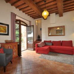 Beautiful apartment for sale on complex near Montalcino Tuscany (5)