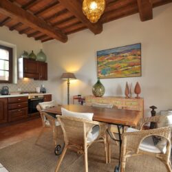 Beautiful apartment for sale on complex near Montalcino Tuscany (6)