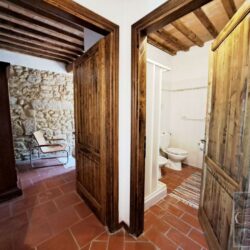 Apartment with pool for sale near Volterra Tuscany (20)