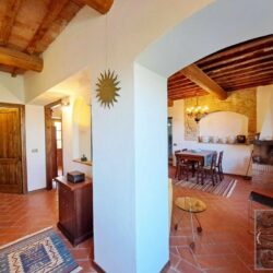 Apartment with pool for sale near Volterra Tuscany (25)