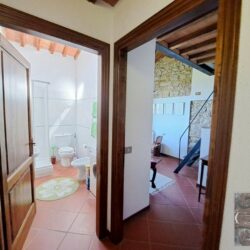 Apartment with pool for sale near Volterra Tuscany (4)