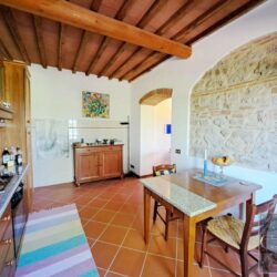 Apartment with pool for sale near Volterra Tuscany (8)