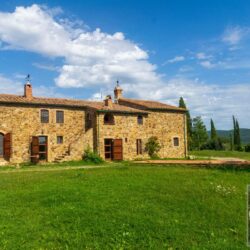 Beautiful Tuscan Farmhouse for sale near the coast with pool and apartments (1)