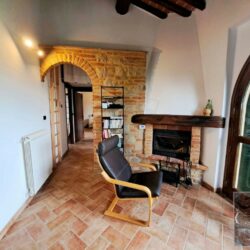 Detached apartment with shared pool on a complex near Castelfalfi golf course in Tuscany (11)