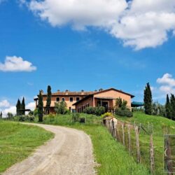 Detached apartment with shared pool on a complex near Castelfalfi golf course in Tuscany (16)