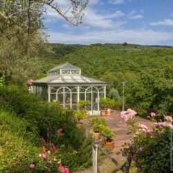 A beautiful Tuscan Farmhouse for sale with Greenhouse near Arezzo (17)