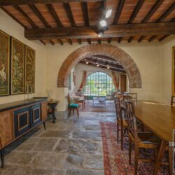 A beautiful Tuscan Farmhouse for sale with Greenhouse near Arezzo (31)