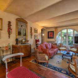 A beautiful Tuscan Farmhouse for sale with Greenhouse near Arezzo (39)