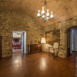 Castle Winery for sale in Tuscany (11)