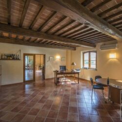 Castle Winery for sale in Tuscany (30)