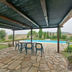 Detached house with shared pool for sale near Volterra Tuscany (17)