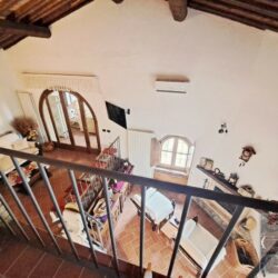 Detached house with shared pool for sale near Volterra Tuscany (25)