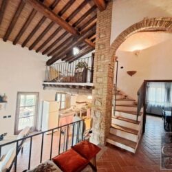 Detached house with shared pool for sale near Volterra Tuscany (26)