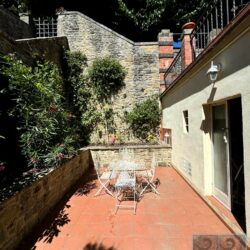 Exclusive Apartment for sale in Cortona with Terrace (4)